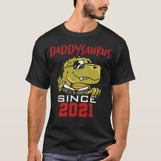 Daddysaurus since 2021 t-shirt (Voorkant)