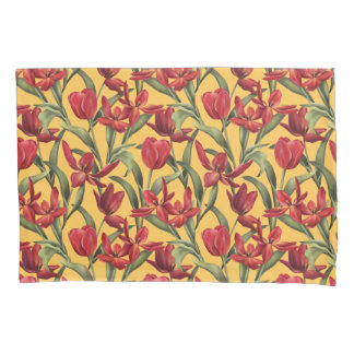 Daffodil Yellow background met Red Tulips Kussensloop