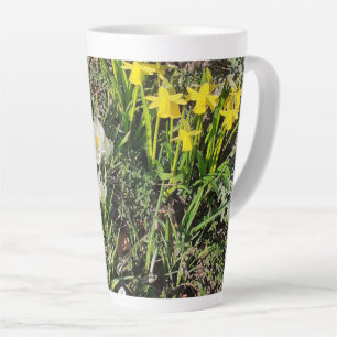 Daffodiles et Crocus Latte Mug