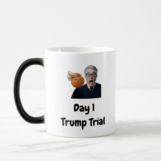 Dag 1 Trump Trial Magische Mok (Links)
