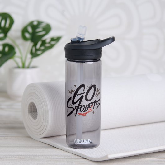 Dag van de Arbeid 2025 Sport Waterfles – Werk Hard (Yoga (Gedraaid) )