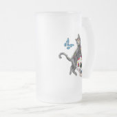 Dag van de dode kattensuikerschedel en vlinder matglas bierpul (Voorkant rechts)