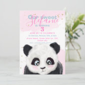 Dag van kleine panda-meisje aankondiging (Staand voorkant)