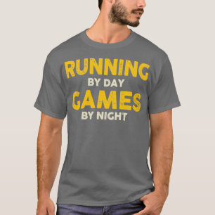 Dagelijkse games tegen 's nachts t-shirt