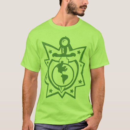 Dagger en Sheild Earth T-shirt (Voorkant)