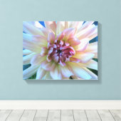 DAHLIA: Geel en zalm — Canvas Afdruk (Insitu (Houten vloer))