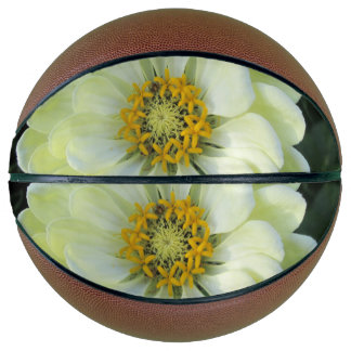 Dahlia Light Yellow Flower Mini Basketbal