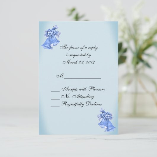Dainty Blue Wedding Bells RSVP (Staand voorkant)