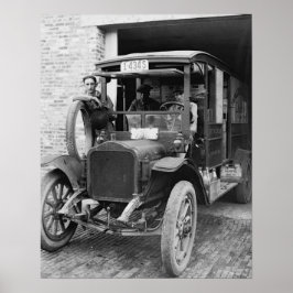 Dairy Truck, 1921.  foto Poster