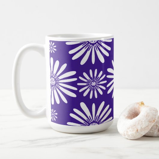 Daisies Paarse White Floral Pattern Koffiemok (Met donut)