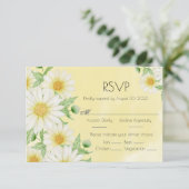 Daisies White Yellow Floral Script Wedding RSVP Kaartje (Staand voorkant)