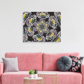 Daisy 1 Glow Stretched Canvas afdrukken (Insitu (Woonkamer))