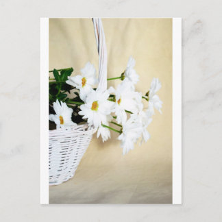 Daisy Blossom Flowers en Wicker Basket Briefkaart