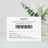 Daisy Border Moderne Réponse du Mariage RSVP (Debout devant)