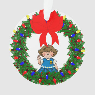 Daisy Brunette Pine Wreatwith Bow Ornament