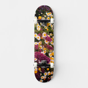 Daisy en paarse bloemen skateboard