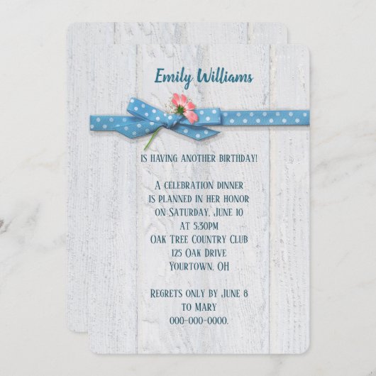daisy en polka dot lint op houtverjaardag uitnodig kaart (Voorkant / Achterkant)