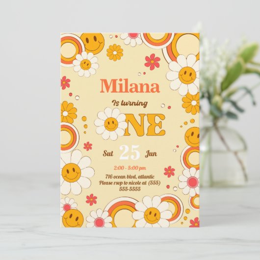 Daisy Flower Groovy First Birthday Invitation Kaar Kaart (Staand voorkant)