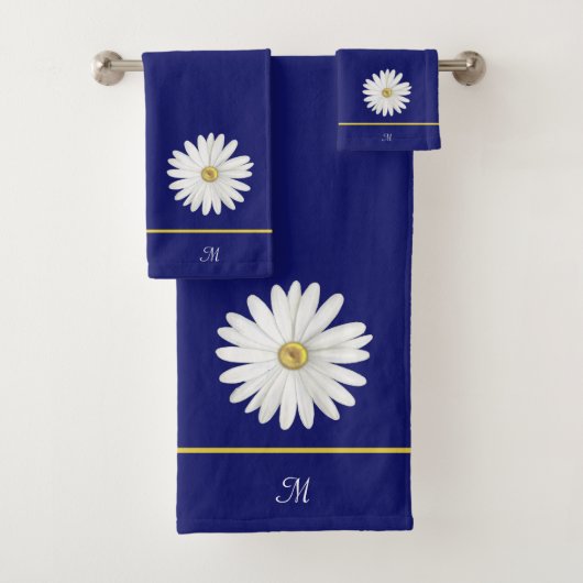 Daisy Flower & Monogram sur Navy Blue (En situation)
