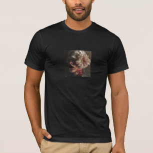Daisy — Gothic Fine Art  T-shirt