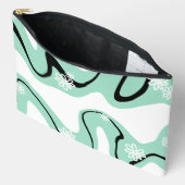 Daisy Groove in Mint Groen, Zwart en Wit Etui (Open)
