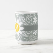 Daisy on Ash Grey; Gray Paisley Koffiemok (Center)