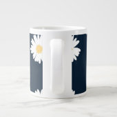 Daisy op blauw patroon extra grote beker (Achterkant)