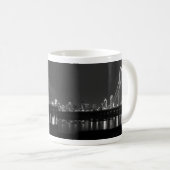 Dallas Bridge View Grayscale Coffee Mug (Devant droit)