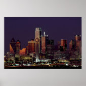 Dallas Skyline bij nacht Poster (Voorkant)