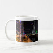 Dallas Soirée Walk Coffee Mug (Gauche)