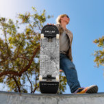 Dallas, Texas City Map Skateboard<br><div class="desc">Une carte unique de la belle ville de Dallas,  Texas. Ce skateboard présente une carte de la ville à l'intérieur d'une frontière noire en haut et en bas. Une façon amusante de représenter la ville que vous aimez et habitez!</div>