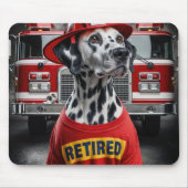 Dalmation draagt een gepensioneerd Shirt Muismat (Voorkant)