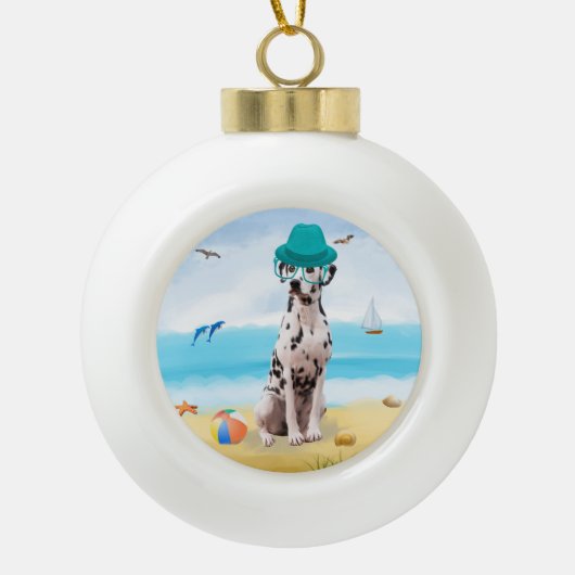 Dalmatische Hond op Strand Keramische Bal Ornament (Voorkant)