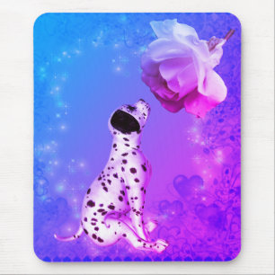 Dalmatische puppy en witte roze muismat