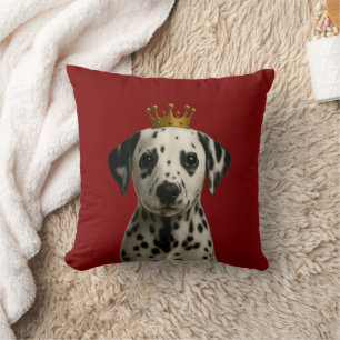 Dalmatische puppy in gouden kroon Schattige Kussen