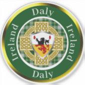 Daly Shield & Celtic Cross gepersonaliseerd Sticker (Voorkant)