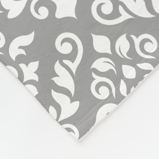 Damask Baroque Pattern White op Grey Fleece Deken (Hoek)