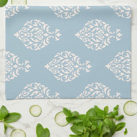 Damask Ornamental Pattern Cream on Blue Theedoek (Gevouwen)