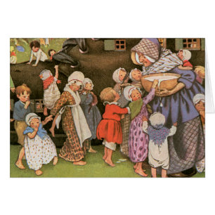 Dame âgée dans la chaussure