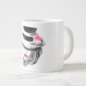 Dame moderne avec Mug Casquette (Devant droit)