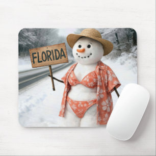 Dame Sneeuwman liftend met een Florida bord Muismat