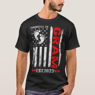 Dames Amerikaanse Vlag Gepromoveerd Tot Oma 2023 M T-shirt