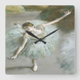 Dancer in Groen door Edgar Degas Vierkante Klok