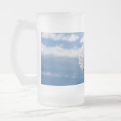 Dandelion Dans La Mug De Bière En Verre Lu (Gauche)