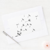 Dandelion puff in de wind rechthoekige sticker (Envelop)