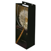 Dandelion Seed Head in Brown Tones Wijn Cadeautas (Voorkant Gekanteld)