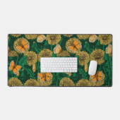 Dandelion-weide op donkergroen bureaumat (Keyboard & Muis)