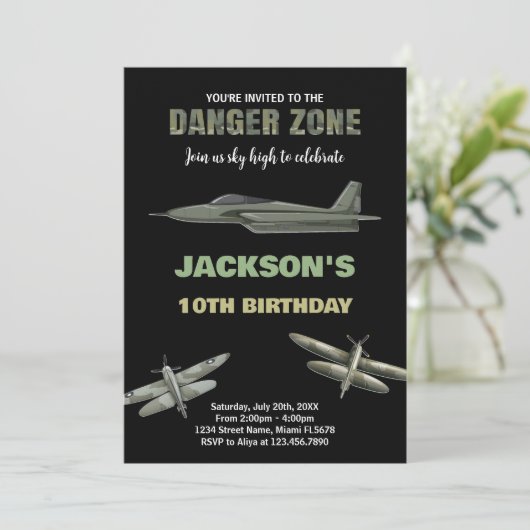 Danger Zone Fighter Jet Invitations d'anniversaire (Debout devant)