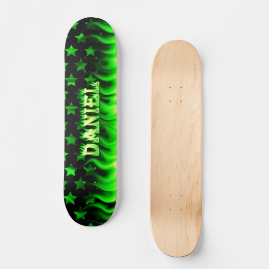 Daniel skateboard feu vert et feu design. (Recto)
