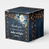 Dank u rustiek blauw hout witte bloemenbruiloft bedankdoosjes (Voorkant Zijde)